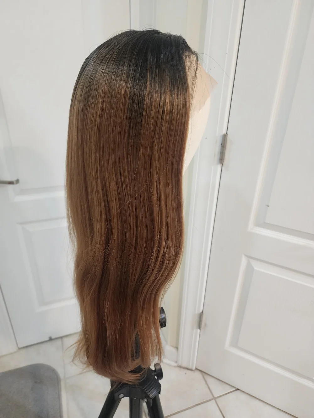 Women’s Lace Front Wig - Brown Ombre Long Straight